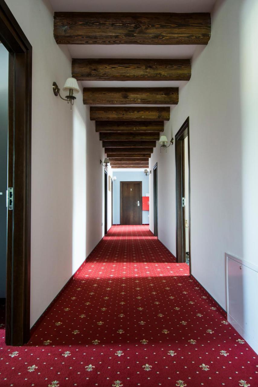 Hotel Pod Ksiecia Gorka Oleszyce Exterior foto